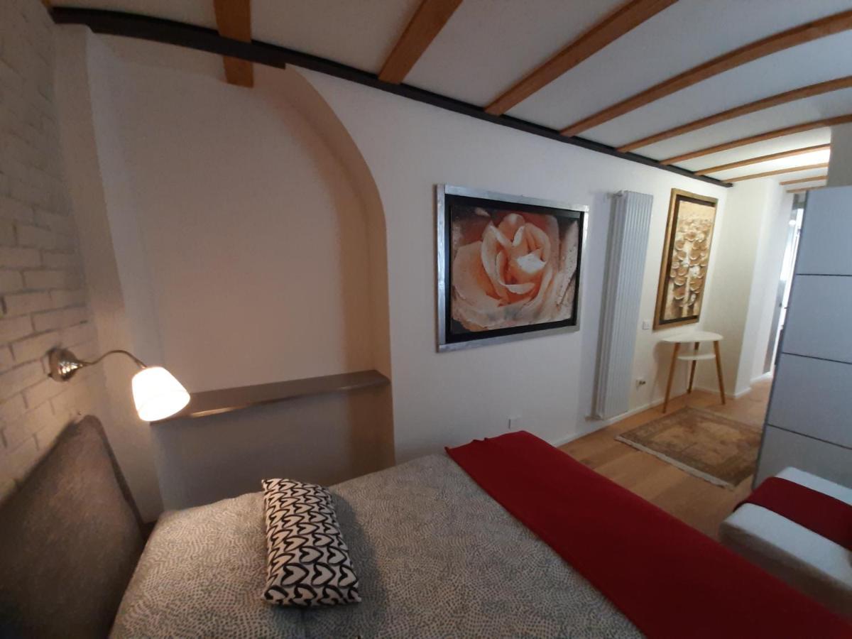 Ferienwohnung Mini Contra' Dei Servi - Vicenza Exterior foto